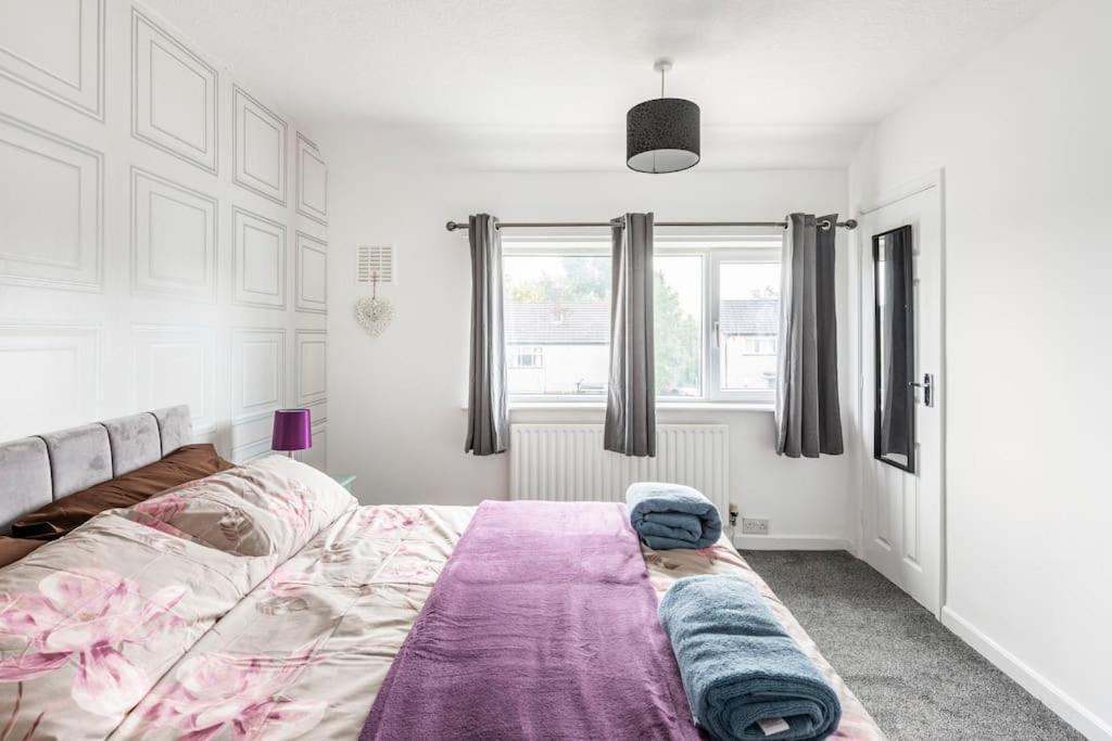 Entire Charming 5-Bed House In Darwen Blackburn Bb1 Free Parking Roadside Rishton المظهر الخارجي الصورة
